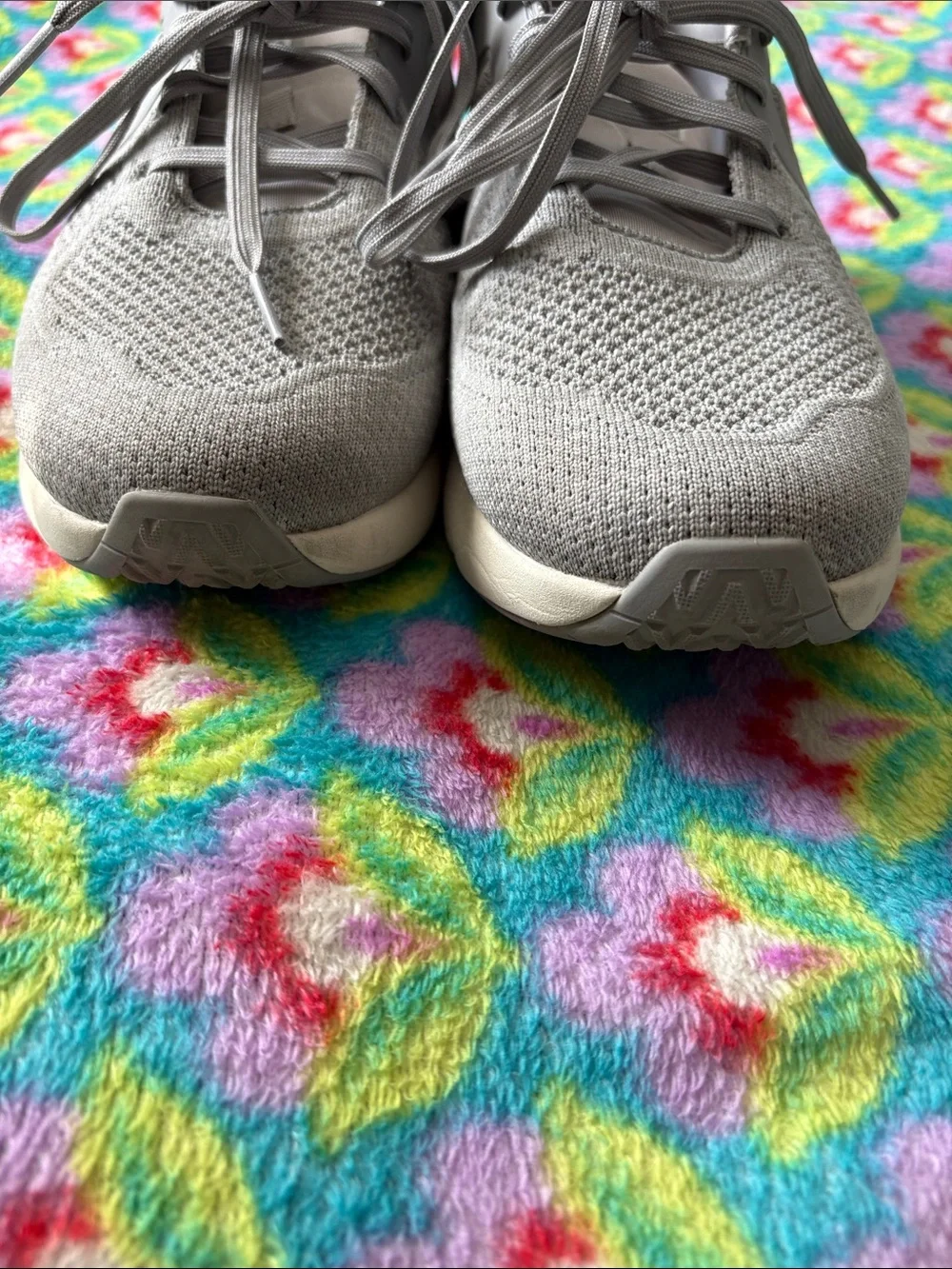 ABEO Tennis shoes, sneakers